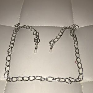 Chain eyeglass holder